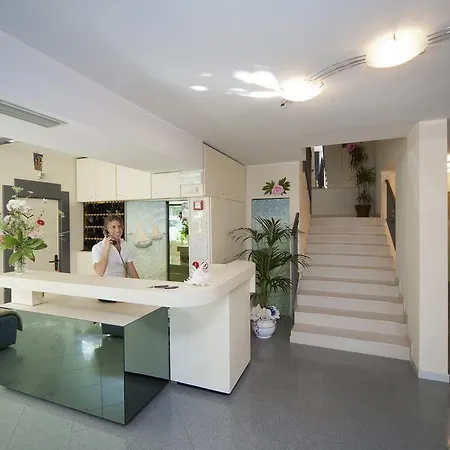 Отель La Residenza 3*