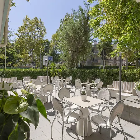 Отель La Residenza 3*